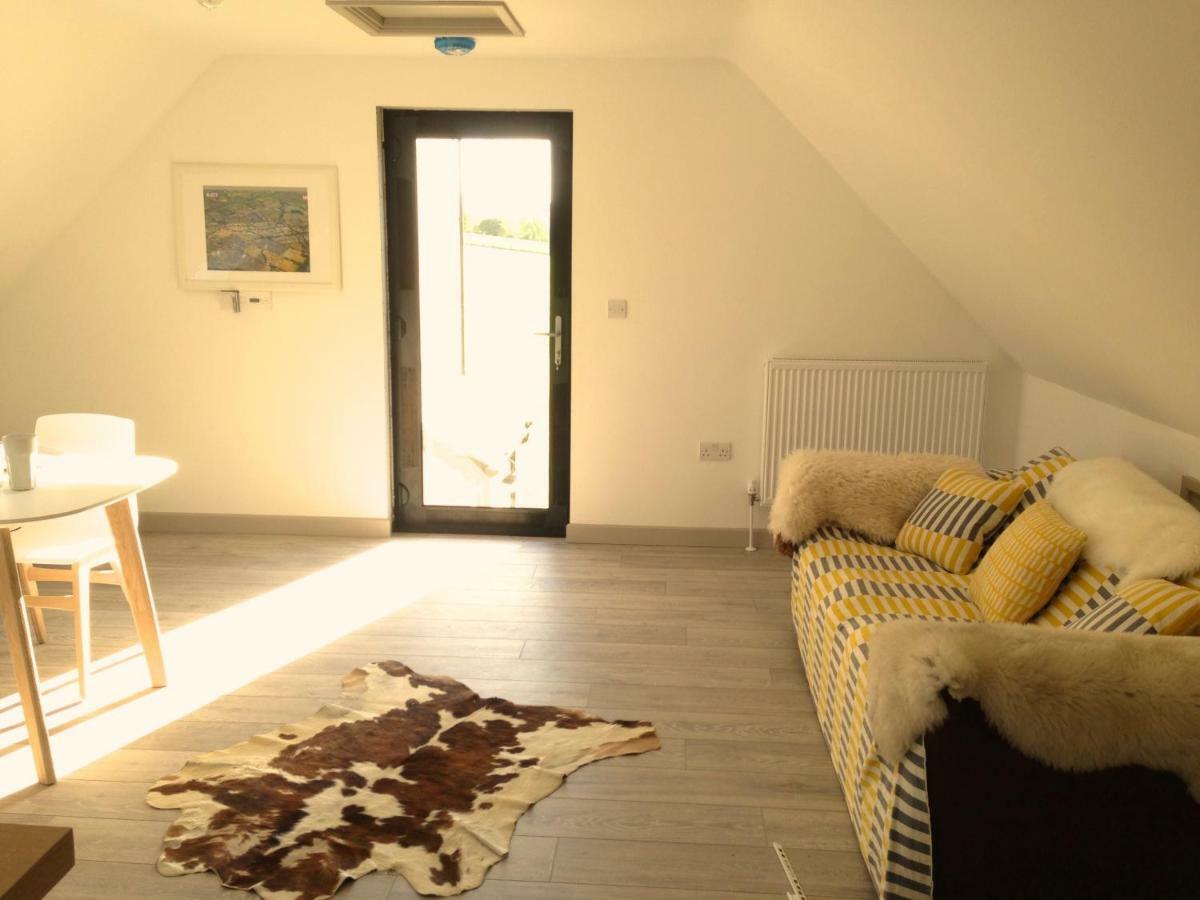 The Loft Apartment Pilton Екстериор снимка